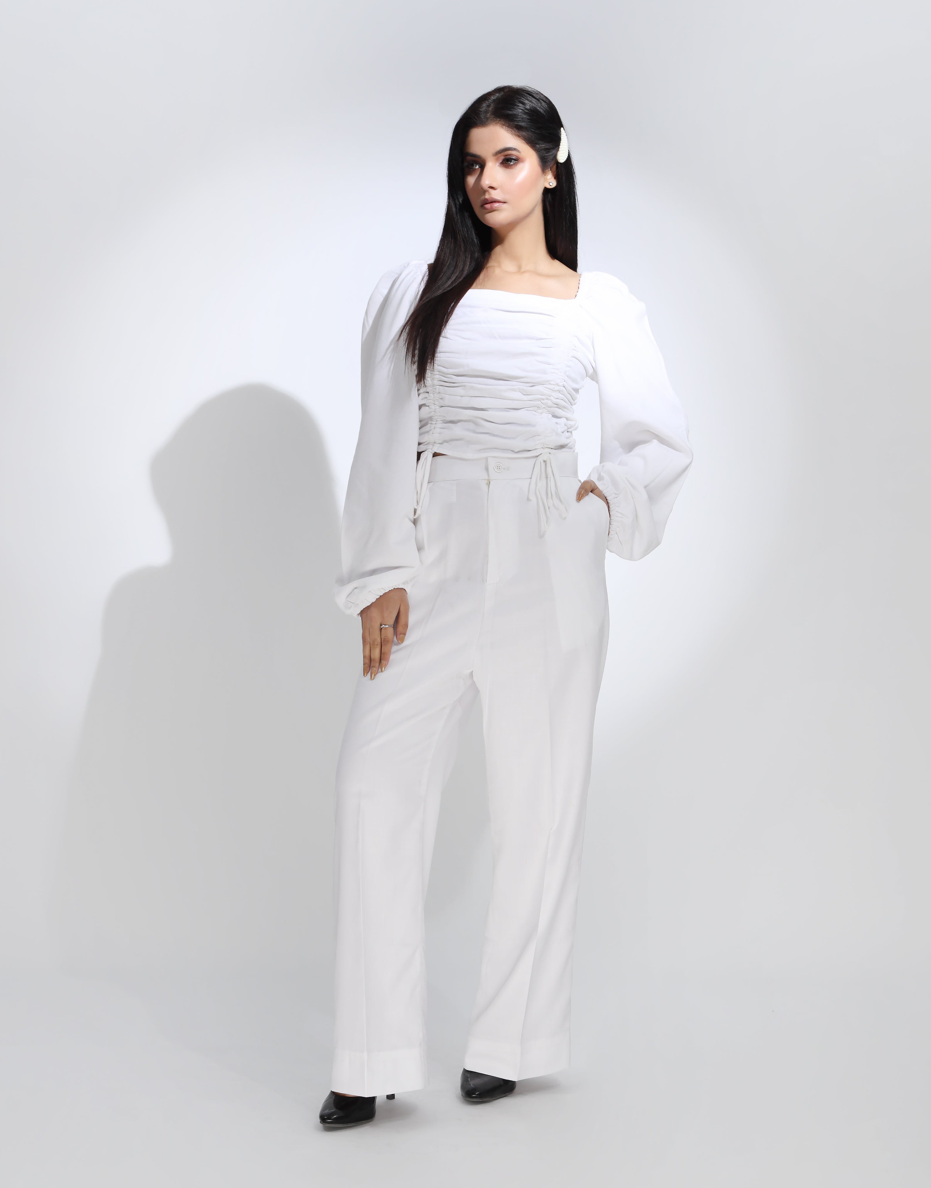 Light Through Loom (Single Pleated Wide Leg Pants White)