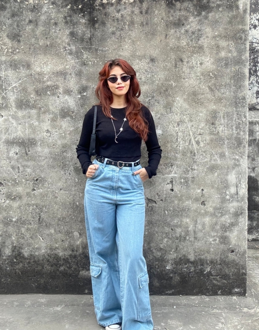 Super Wide Leg Cargo Jeans Light Wash Minor Fault