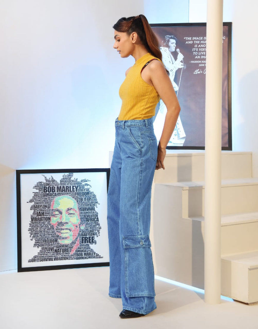 Super Wide Leg Cargo Jeans Mid Wash