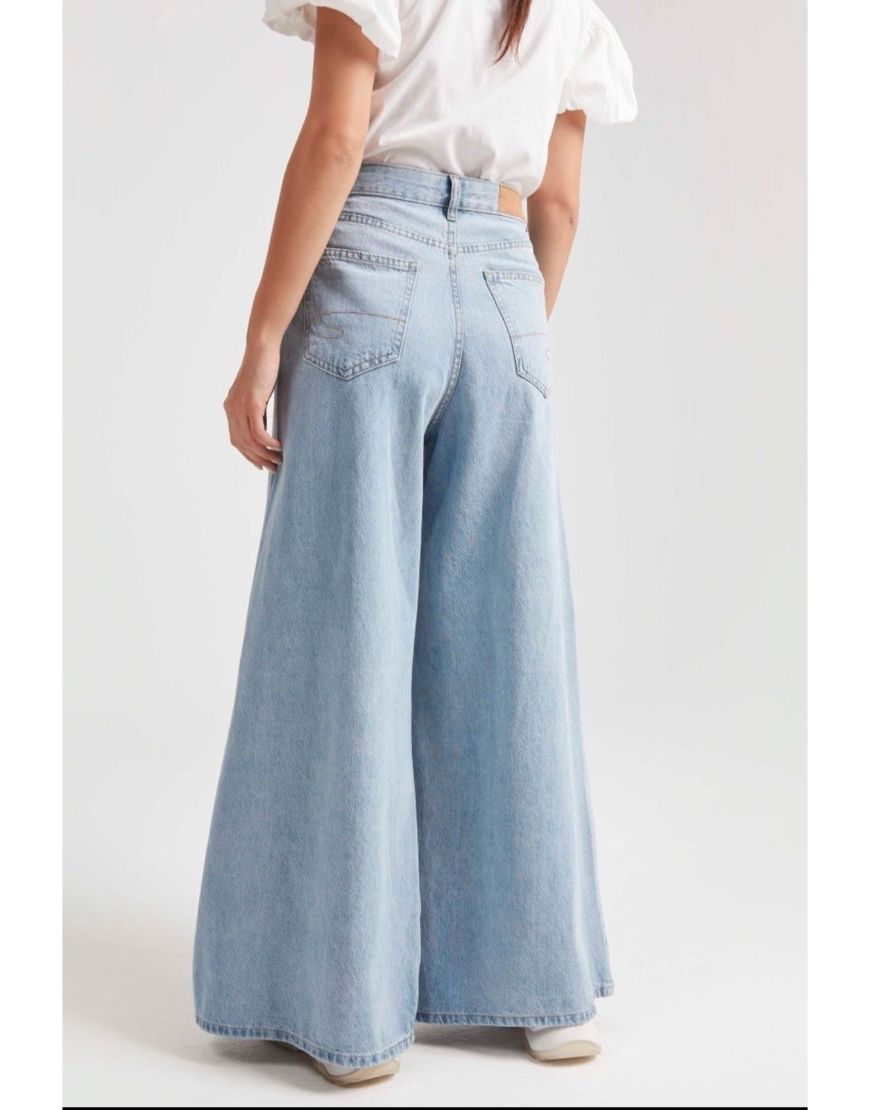 Super Wide Leg Jeans Light Wash