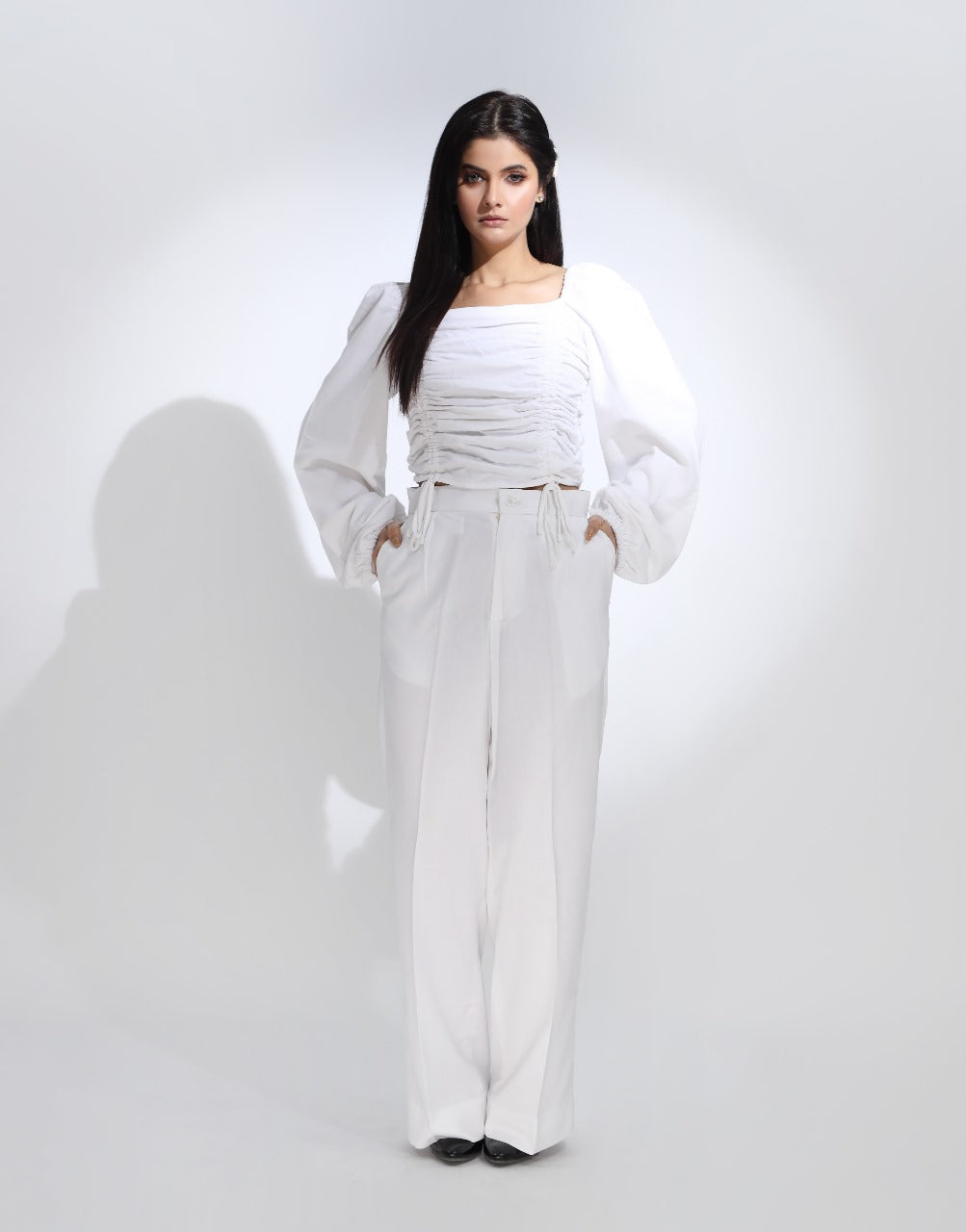 Light Through Loom (Single Pleated Wide Leg Pants White)