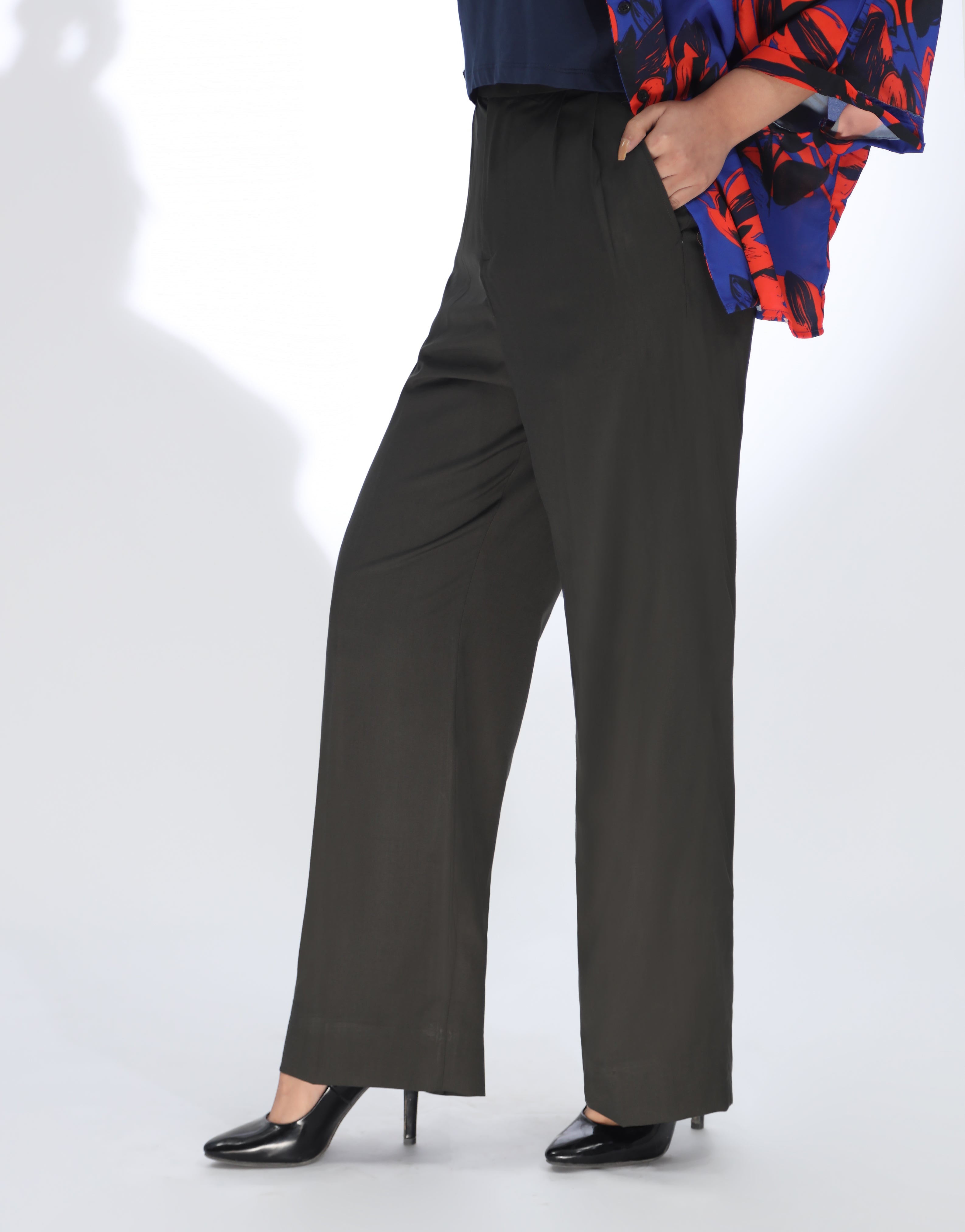 Battle Seam (Wide Leg Double Pleated Dress Pant Olive)